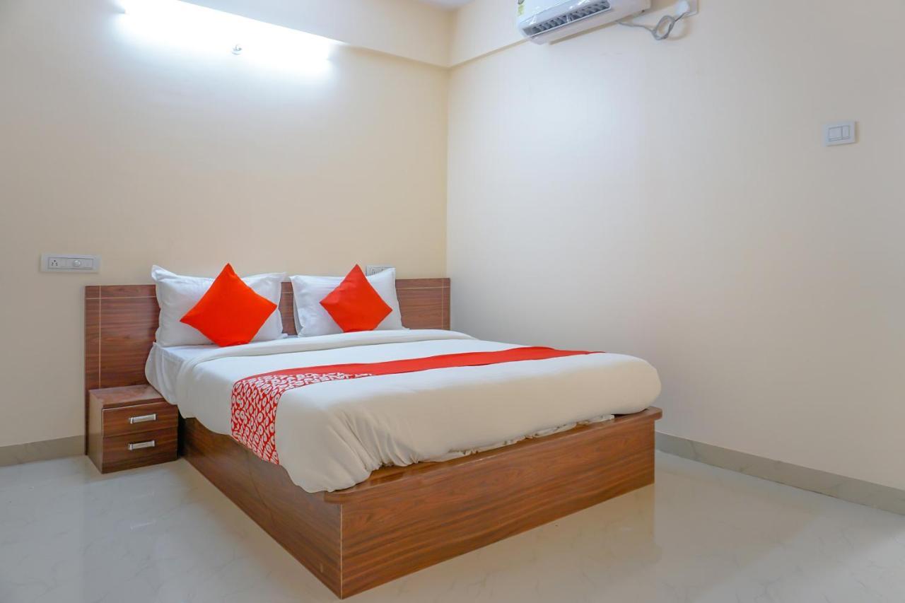 Oyo 81616 Omkar Executive Wagholi Exterior photo